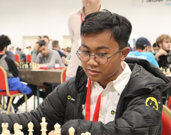 langkah-cerdas-pecatur-remaja-raih-gelar-juara