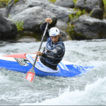 perbedaan-kayak-slalom-dan-canoe-slalom-yang-wajib-diketahui