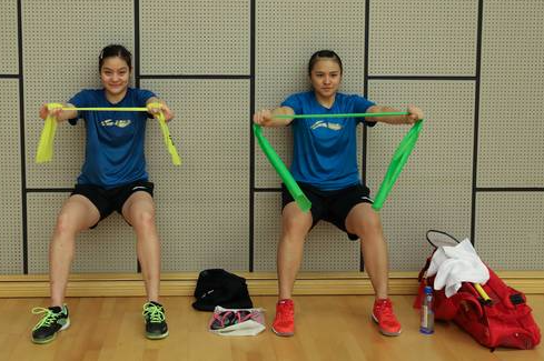 latihan-fisik-badminton-untuk-daya-tahan-dan-kelincahan