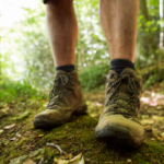 Cara Memilih Sepatu Hiking yang Tepat